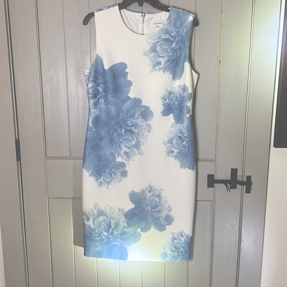 CALVIN KLEIN SCUBA Blue Floral Sheath Dress, fully lined wedding beautiful